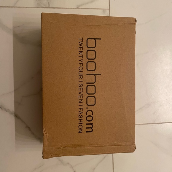 Green Boohoo mules! - Picture 3 of 4